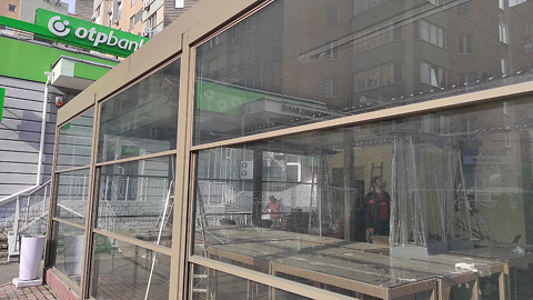 установка защитных роллет