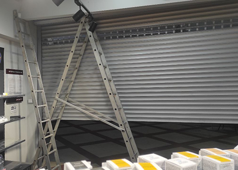 ремонт защитных роллет